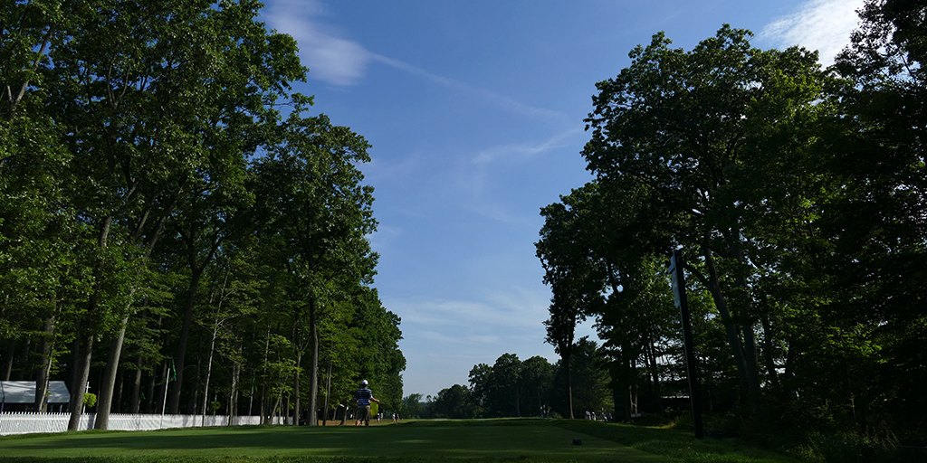 No. 3 | Par 4 | 503 yds. Pick your poison. Trees...